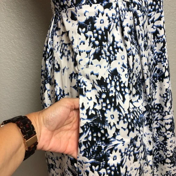 Nanette Lepore Shimmy Surplice V Neck Dress 6 - Picture 7 of 10